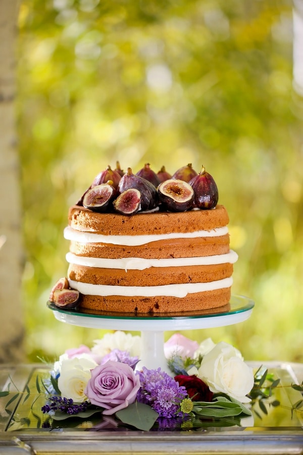 Fig Topped Naked Wedding Cake | Modern Glam Autumn Wedding in Fig and Gold | Pepper Nix Photography and Michelle Leo Events