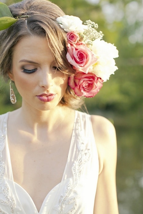 Dreamy Styled Bridal Shoot Featuring A Vintage Gown And One Stunning Flower Crown Hey Wedding Lady 7624