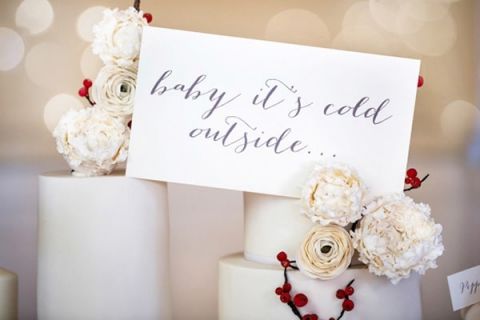 Baby Its Cold Outside Winter Wedding Inspiration | Maru Photography | Let It Snow - Sweet Winter Wedding Shoot