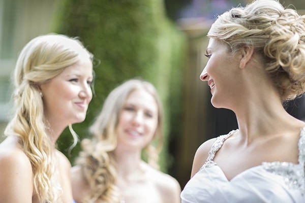 Classic Royal Blue Wedding from Maru Photography - Hey Wedding Lady