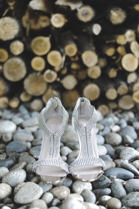 Glam and Modern Silver Wedding Shoes | Tonie Christine Photography | See More! https://heyweddinglady.com/fresh-and-chic-modern-rustic-washington-wedding/