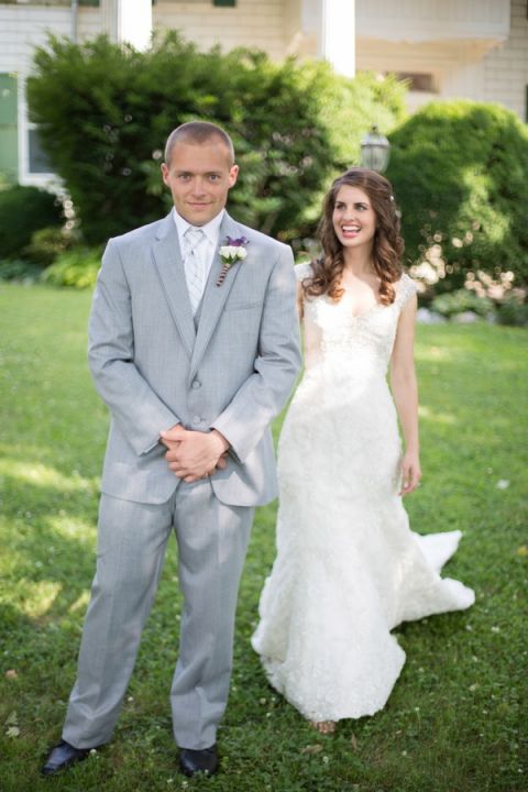 A First Look at Oakland Manor in Kentucky | Craig Hodge Photography | See More! https://heyweddinglady.com/elegant-simplicity-in-royal-purple-from-craig-hodge-photography/