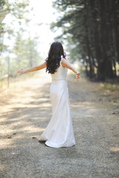 A Sleek and Modern Silk Wedding Dress | Tonie Christine Photography | See More! https://heyweddinglady.com/fresh-and-chic-modern-rustic-washington-wedding/