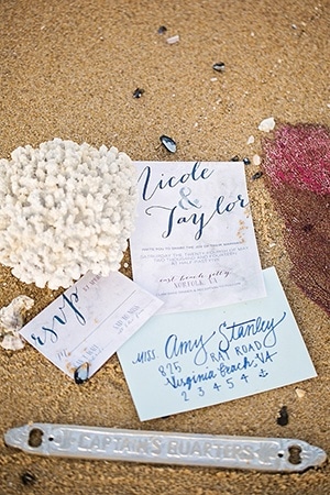 Chic Beach Memorial Day Wedding Inspiration | Macon Photography | Tidewater and Tulle - http://www.tidewaterandtulle.com/2014/05/memorial-day-wedding-inspiration.html