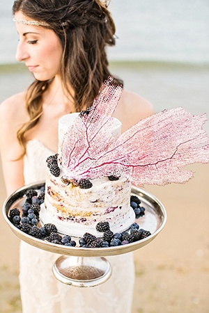 Chic Beach Memorial Day Wedding Inspiration | Macon Photography | Tidewater and Tulle - http://www.tidewaterandtulle.com/2014/05/memorial-day-wedding-inspiration.html