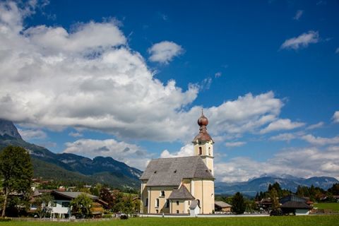 Ellmau Chapel in the Austrian Alps | Wedding Memories | See More! https://heyweddinglady.com/alpine-wedding-in-austria-from-wedding-memories/