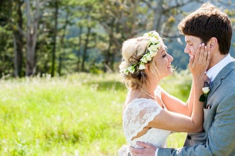 Gorgeous Mountain Bride in White Lace and a Rose Crown | Dawn Huemann Photography | See more! https://heyweddinglady.com/sweet-and-stylish-mountaintop-wedding-by-dawn-heumann-photography/