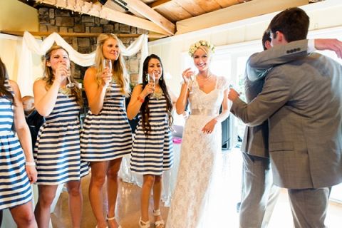 Love these chic navy and white striped bridesmaid dresses! | Dawn Huemann Photography | See more! https://heyweddinglady.com/sweet-and-stylish-mountaintop-wedding-by-dawn-heumann-photography/