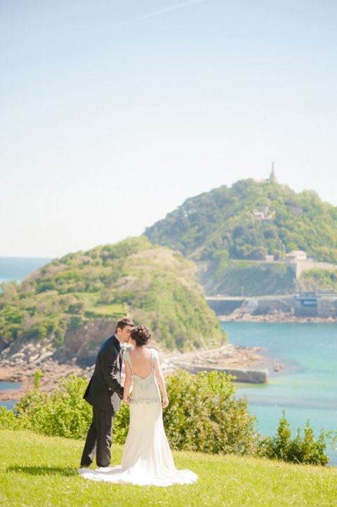 Classic Basque Wedding Inspiration in San Sebastian - Hey Wedding Lady