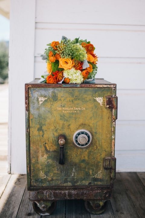 Rustic Ranch Wedding in Autumn Harvest Hues | Lisa Mallory Photography | See More! https://heyweddinglady.com/autumn-harvest-wedding-at-santa-margarita-ranch/