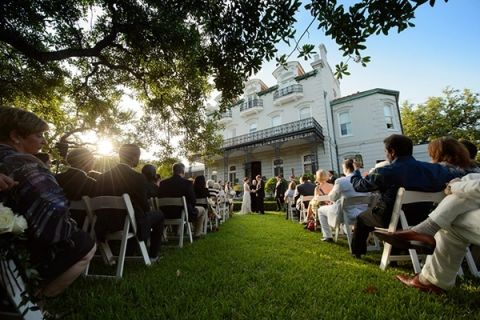 Wedding Ceremony at the Historic Orleans Club in New Orleans | Eye Wander Photography | See More! https://heyweddinglady.com/gold-and-champagne-wedding-in-new-orleans/