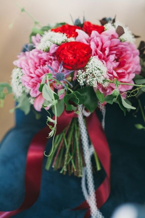 Bold Red and Pink Peony Bouquet | Alexandra Wallace Photography | Bold Boho Bridal Style for Autumn