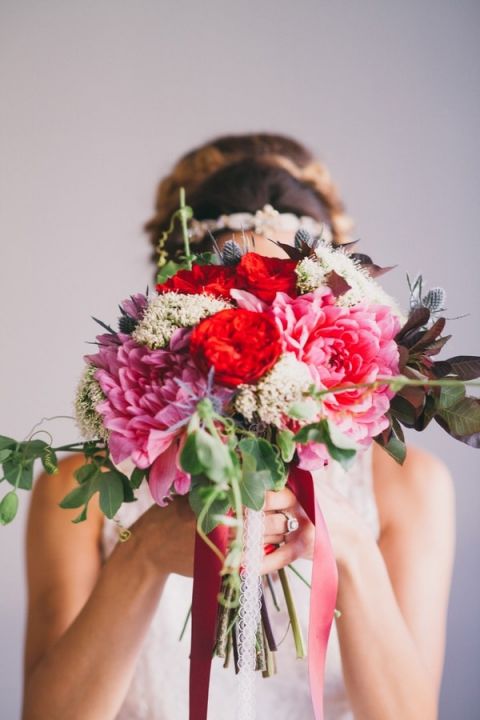 Vibrant Red Rose and Pink Peony Bouquet | Alexandra Wallace Photography | Bold Boho Bridal Style for Autumn