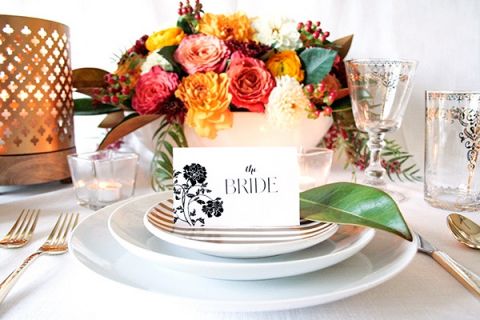 Clean and Fresh Fall Table Decor | Styling Modern Metallics with a Classic Autumn Palette for Chic Table Decor | Hey Wedding Lady