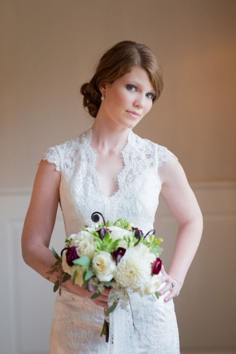 Classic White Wedding Dress with Cap Sleeves | Kirsten Smith Photography | English Inspired Country Club Wedding in Purple and White