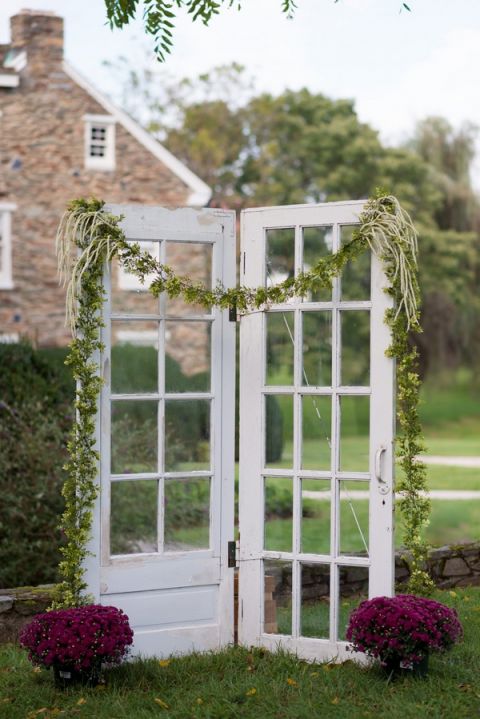 Vintage Farm House Doors for a Country Wedding Ceremony Backdrop | Kirsten Smith Photography | English Inspired Country Club Wedding in Purple and White
