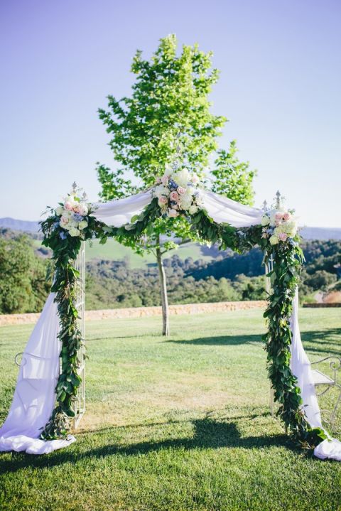 Preppy Southern Charm in Blue, Blush, and Gold | Hey Wedding Lady