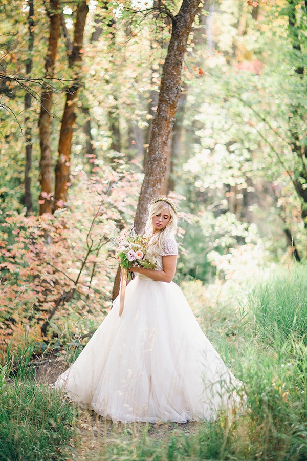 Blush and Rose Gold Woodland Wedding Shoot - Hey Wedding Lady