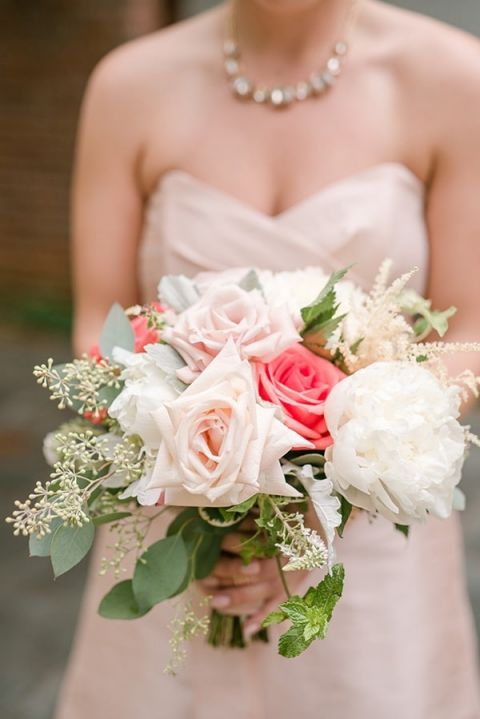 11 Petite & Pretty Wedding Bouquet Ideas