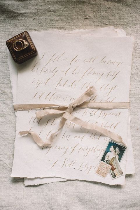 Calligraphy Wedding Invitations and a Vintage Velvet Ring Box | Signora E Mare | https://heyweddinglady.com/rich-romantic-garnet-mocha-wedding-valentines-day/