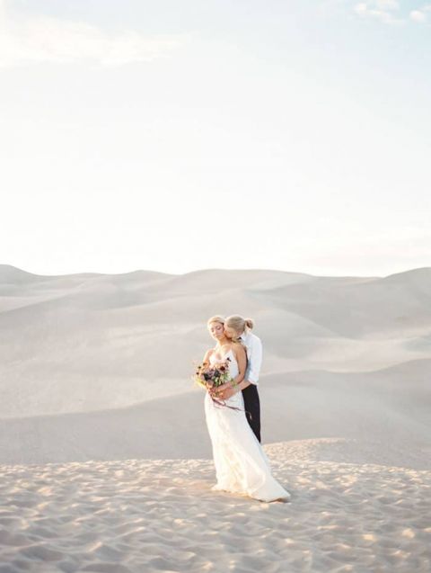 Organic and Intimate Desert Wedding in the Great Sand Dunes - Hey ...