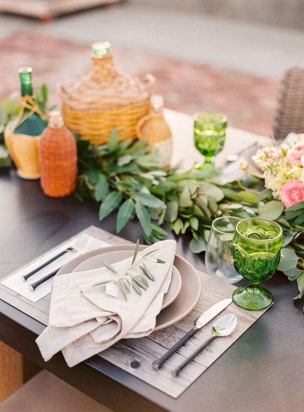 SoCal Chic Modern Ranch Wedding - Hey Wedding Lady