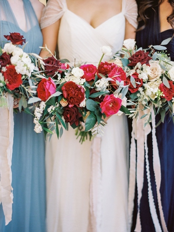 Bridal Bouquet Styling Inspiration - Hey Wedding Lady