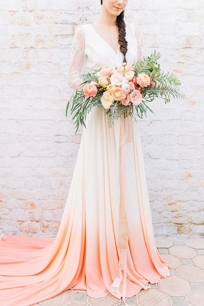 Dip Dye Wedding Ideas in Ombré Peach and Coral - Hey Wedding Lady