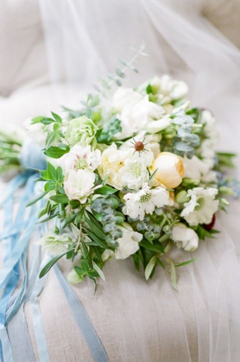 Fresh White and Yellow Bouquet with Blue Ribbons