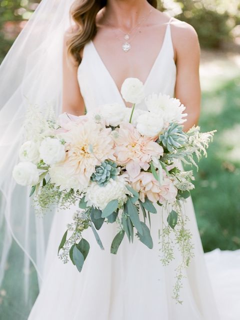 California Ranch Wedding in Organic Green and Blush - Hey Wedding Lady