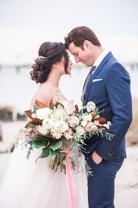 Elegant Coastal Wedding Photos with Dreamy Southern Charm