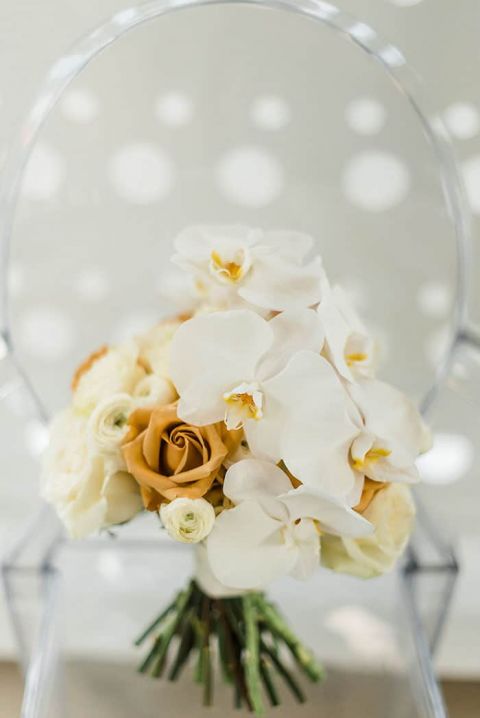 Modern White and Gold Bouquet