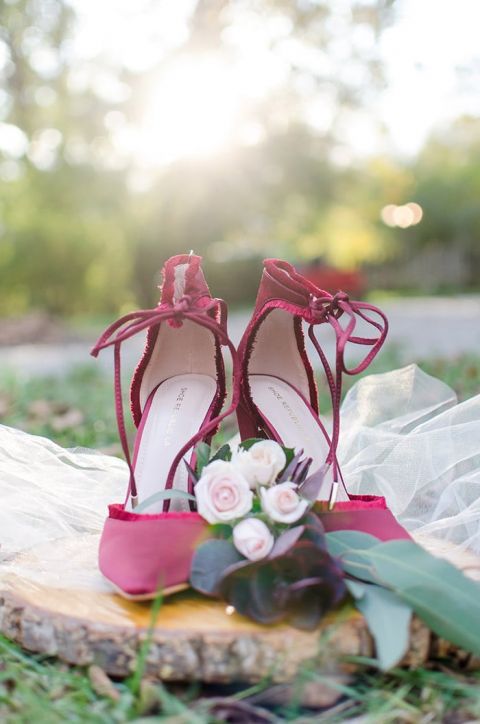 Burgundy wedding shoes top for bride