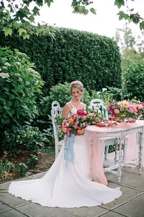 Garden Romance Wedding Ideas with Vintage Decor