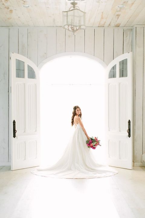 Elegant Barn Doors for a Gorgeous Bridal Photo Session
