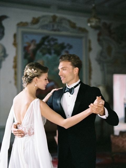 Classic Waltz for a Timeless Old World Villa Wedding