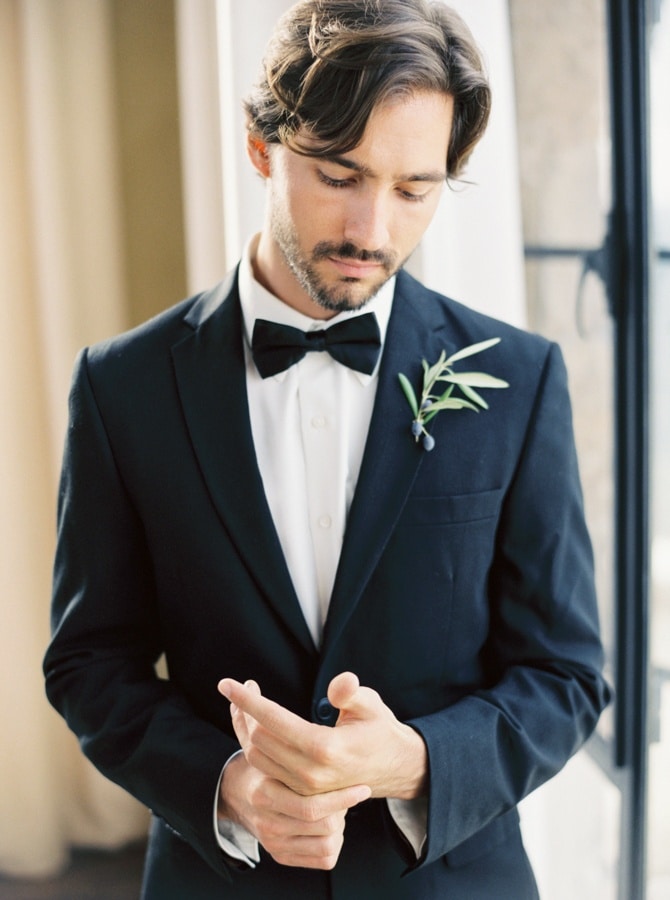 Modern Couture Elopement Style in Black and White - Hey Wedding Lady