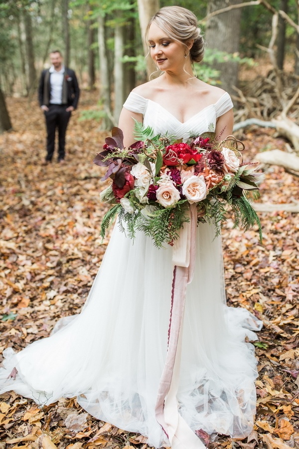 Fall Flowers for a Woodland Wedding Shoot - Hey Wedding Lady