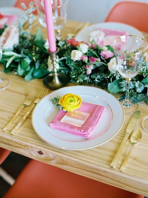 Romantic Modern Wedding Day Style - Hey Wedding Lady