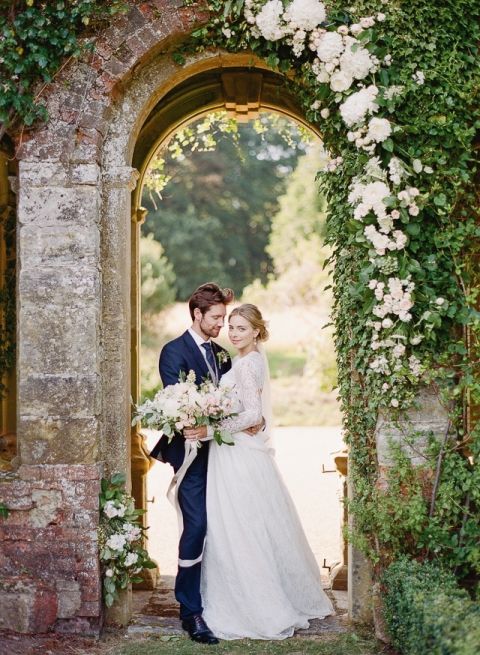 British Wedding Style with Country Garden Charm Hey Wedding Lady