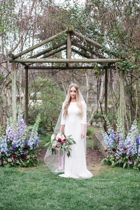 Wedding Inspiration: Dark vs. Light Styled Shoot