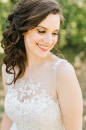 The Rustic Wedding Style of Your Dreams - Hey Wedding Lady