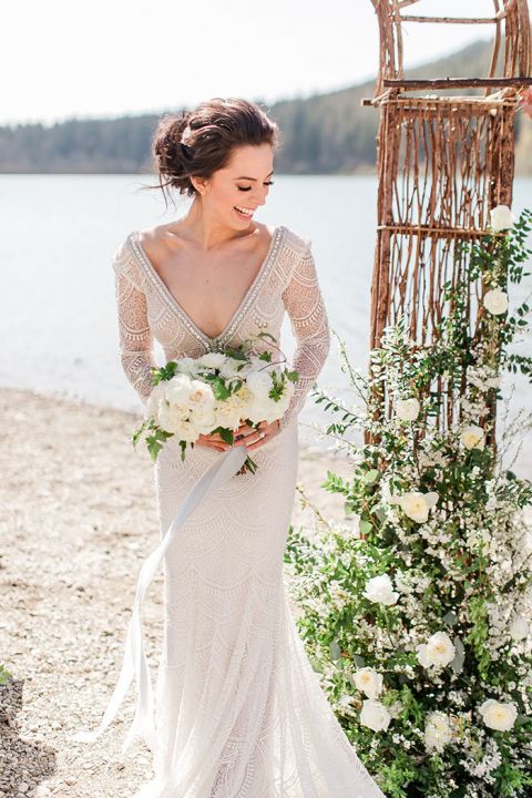 Rugged Beauty for a Pacific Northwest Wedding - Hey Wedding Lady