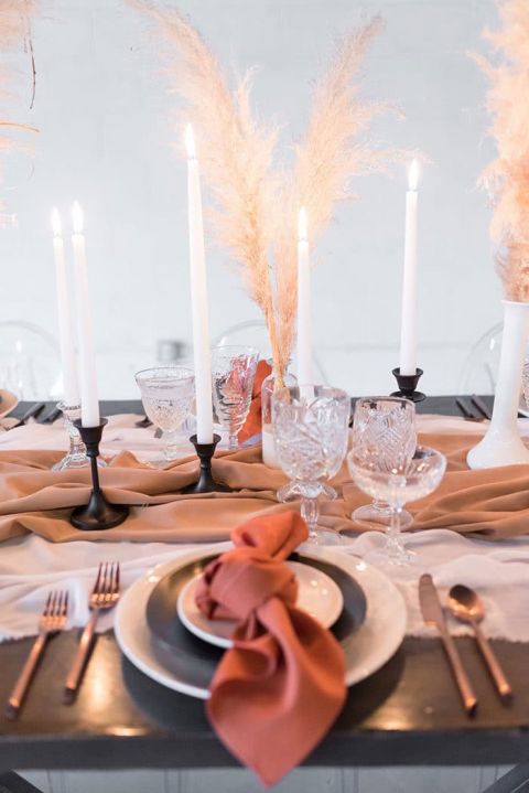 Trending: Pampas Grass Decor for a Modern Boho Wedding | Hey Wedding Lady