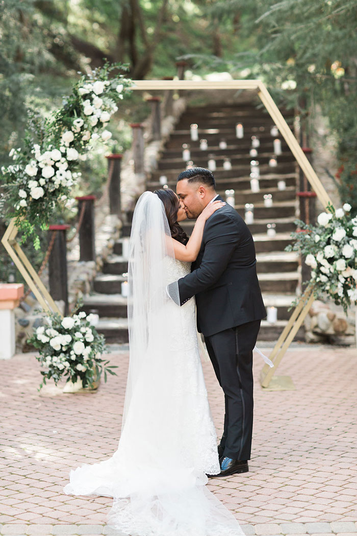 Earthy Beauty meets Modern Minimalist Style in this SoCal Wedding