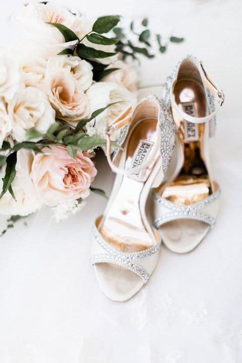 Modern Love Meets Old Hollywood Glamour for this Nevada Wedding
