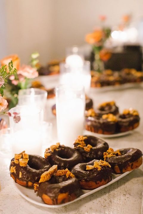 A Colorful Coral Weekend Getaway Wedding in Santa Barbara