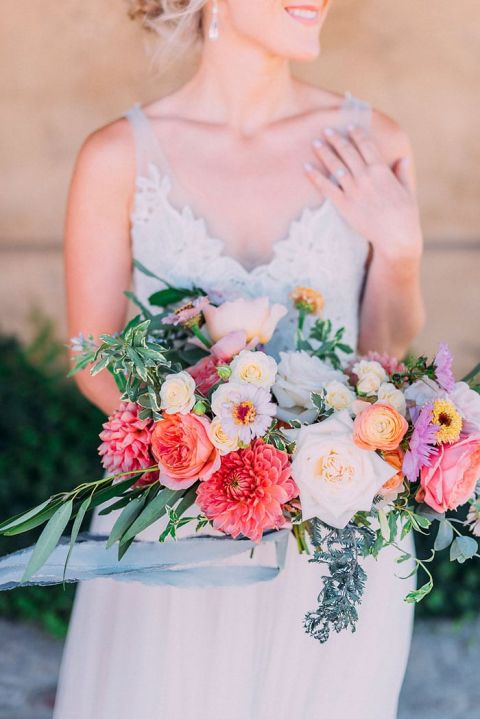 Geodes and Geometric Details for a Colorful Whimsy Wedding Day - Hey ...