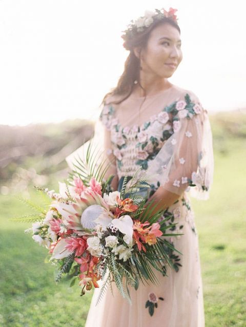 Relaxed Island Style Meets Colorful Floral Couture Hey Wedding Lady