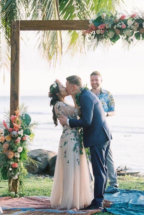 Relaxed Island Style Meets Colorful Floral Couture Hey Wedding Lady